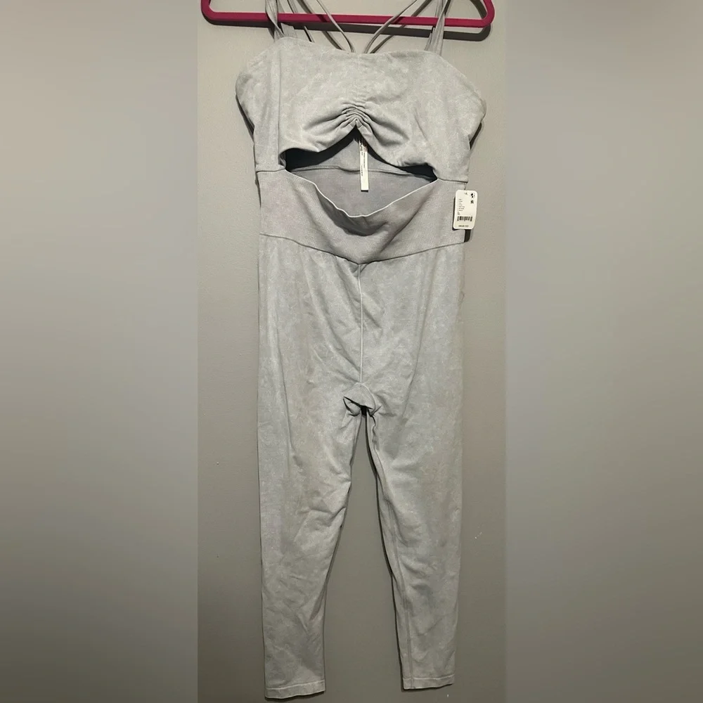 NEW FREE PEOPLE good karma cut-out onesie in steel
XL - Picture 1 of 7